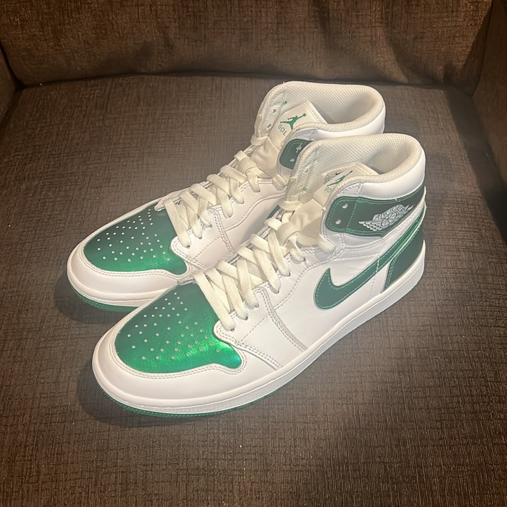 Air Jordan 1 High Golf White and Metallic Green Sneaker - Picture 2 of 11